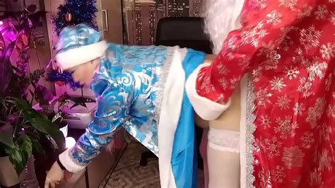 The Mature Snow Maiden Is Sucking Santa XNXX