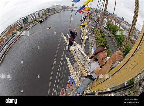 Bosun Pirate Hi Res Stock Photography And Images Alamy