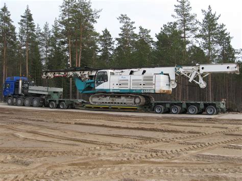 Construction industry. Перевозка негабаритных и тяжеловесных грузов