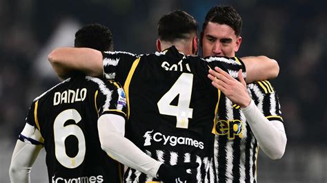 Serie A Juventus Napoli 1 0 Decide Un Colpo Di Testa Di Gatti