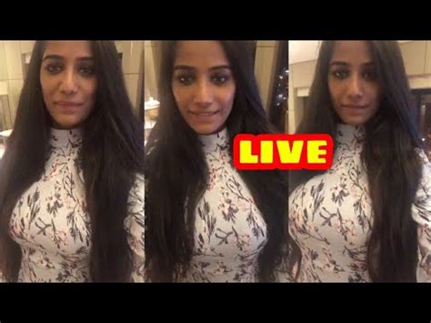 Poonam Pandey Hot Instagram LIVE Stream Bollywood Shaukeen YouTube