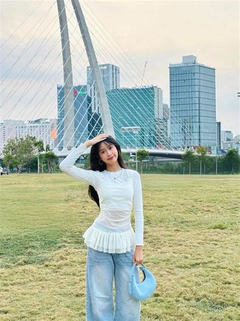 H Ng Thu Xinh Nh Hot Girl Ng L T M T C A L H I B O Tri Th C Cu C S Ng