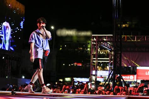 Clip hot giữa đêm anh em vào xem ngay màn live Remix đầu tiên của Chạy ngay đi từ Sơn