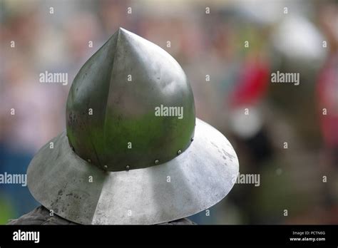 Spadaccino Medievale Immagini E Fotografie Stock Ad Alta Risoluzione