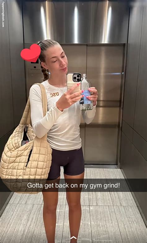 Emily Askin Askinem Nude OnlyFans Leaks Fappening FappeningBook