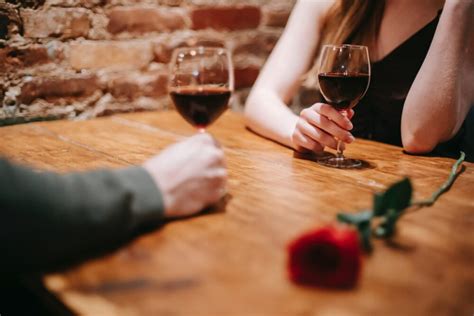 Beziehung muss mit Sex beginnen Schräge Date Ansagen