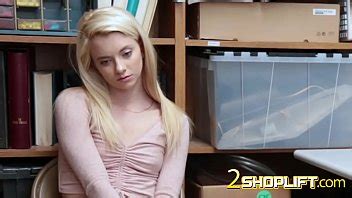 Coño peludo golpeado con una polla larga XVIDEOS