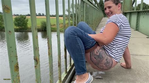 Forumophilia PORN FORUM Extreme Pissing Fun Page