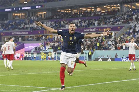 Equipe de France le post génial de Maignan sur Mbappé et le Ballon d Or