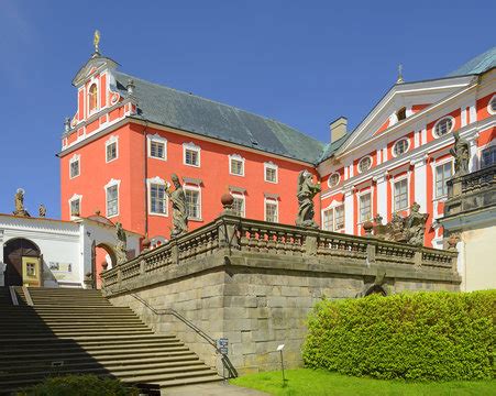 รูปภาพBroumov – เลือกดูภาพถ่ายสต็อก เวกเตอร์ และวิดีโอ1,398 | Adobe Stock