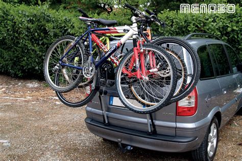 Велокрепление на заднюю дверь Menabo Main (до 3-х велосипедов)