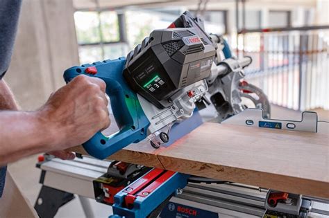 Gcm V Dc Cordless Mitre Saw Biturbo Bosch Professional