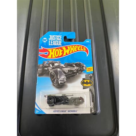 Hot Wheels Justice League Batmobile Shopee Malaysia