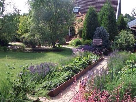 УЮТНЫЙ ДОМ И САД | Дизайн сада, Сад, Цветники