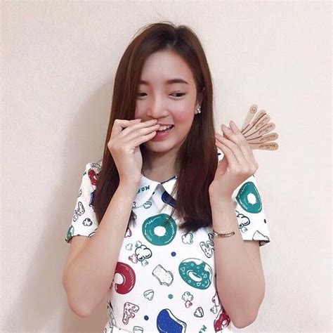 Ngất ngây với nhan sắc của hot girl có vẻ đẹp thuần khiết nhất Thái Lan