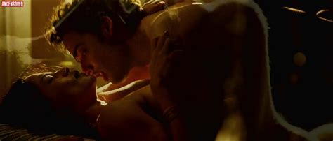 Naked Priyanka Bose In Ascharyachakit