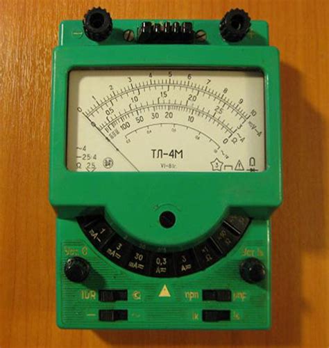 Электроизмерительный прибор типа ''ТЛ-4''.