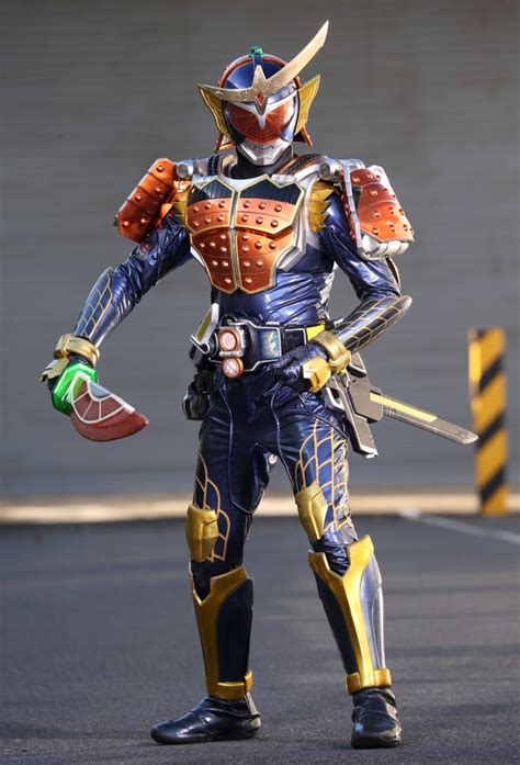 アーマードライダー鎧武 仮面ライダー図鑑 東映