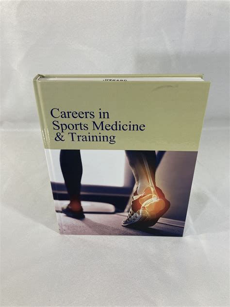 Careers Ser.: Careers in Sports Medicine and Training by Laura Mars