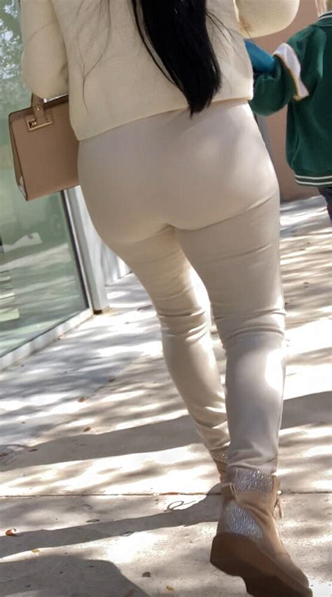 Sexy Milf In White Leggings Oc Spandex Leggings Yoga Pants Forum