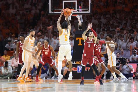 Tennessee Basketball: Photo gallery from Vols’ 68-59 win vs. Alabama