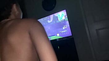 A Mi Vecino Le Encanta Correr En Mi Co O Mientras Juega Su Videojuego Xvideos