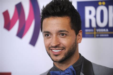 Kendra Wilkinson Jai Rodriguez To Star In Sex Tips For Straight Women From A Gay Man In Vegas