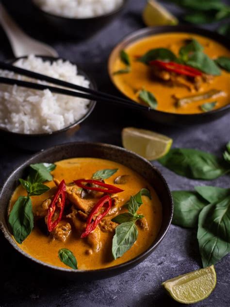 thai delicacy yellow thai curry romandian masala