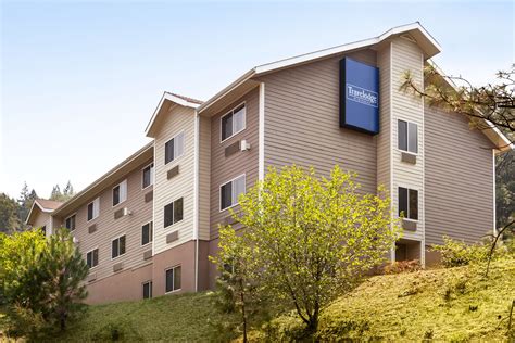 Travelodge by Wyndham Dunsmuir | Dunsmuir, CA Hotels