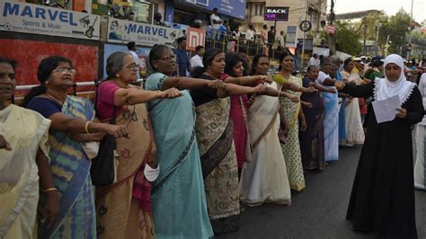 Sabarimala Row HIGHLIGHTS Delhi Women Support Womens Wall Campaign