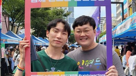 We Just Want To Be Ourselves Koreas First Gay Couple To Win Court Recognition Asia News