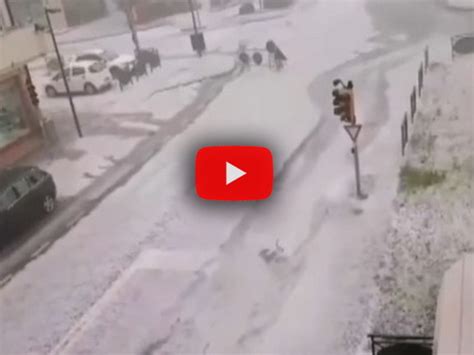 Meteo Cronaca Video Udine Violentissima Grandinata Tra Tricesimo E