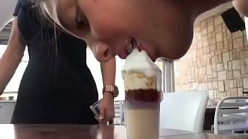 Como tomar um café XVIDEOS