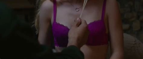 Nude Video Celebs Marie Petiot Nude Au Loin Les Dinosaures