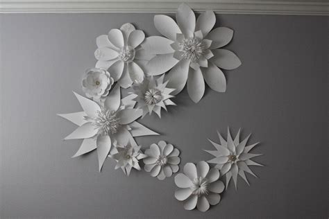 Большие цветы из бумаги для оформления зала шаблоны - фото