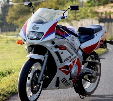 1992 Yamaha Fzr600