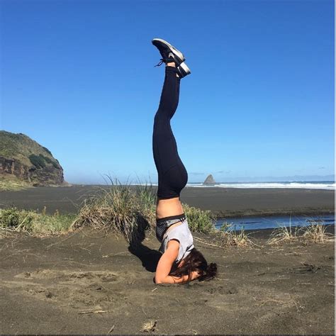 Hot girl nghiện gym kiếm hàng chục tỷ đồng ở tuổi 23