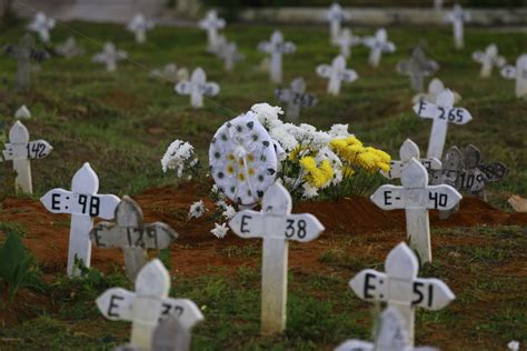 Jornal Correio Corpo de menino de 3 anos é enterrado em Salvador