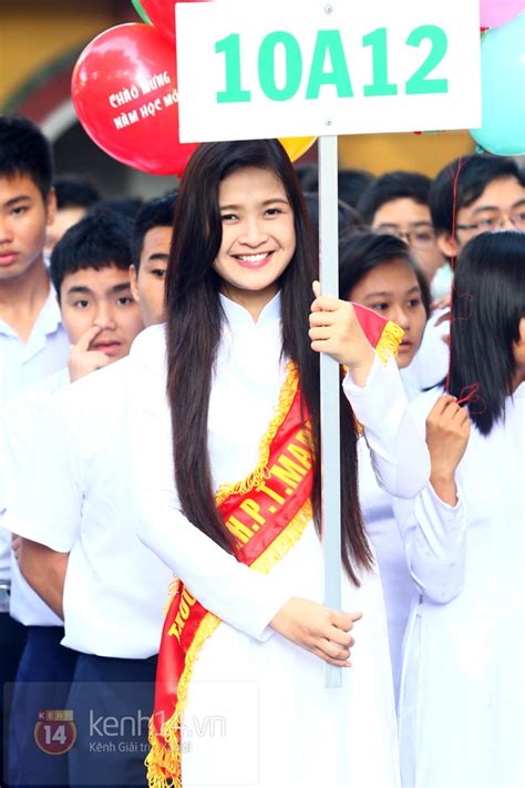 Hot girl Bảo Trân xinh xắn trong ngày khai giảng