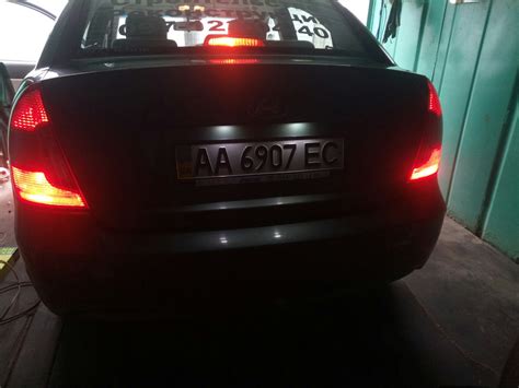 Стопсигнал в задние птф. — Hyundai Accent (3G), 1,4 л, 2005 года ...