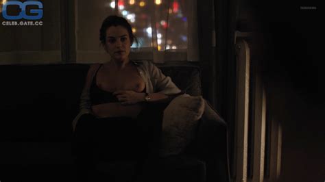 Riley Keough Nude Pictures Onlyfans Leaks Playboy Photos Sex Scene Uncensored