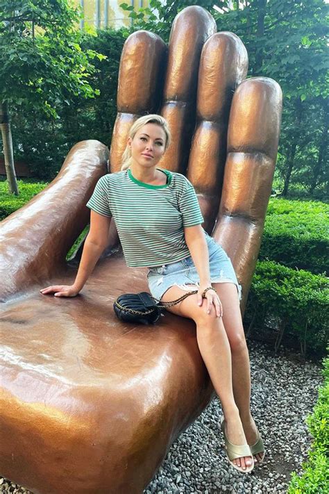 Beautiful Tatiana Y O From Kiev With Blonde Hair Id Ladadate