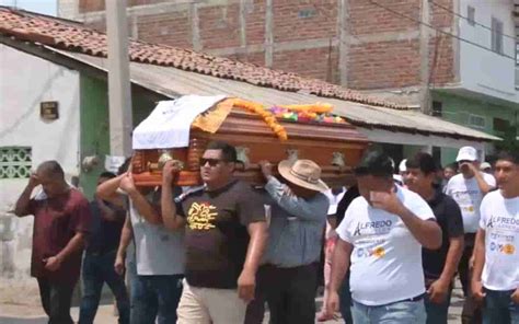 Sepultan a Alfredo Cabrera candidato asesinado en Coyuca Benítez