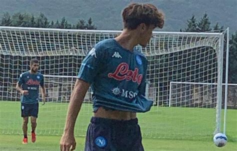Vergara Napoli: chi è il baby talento che ha stregato il Maradona