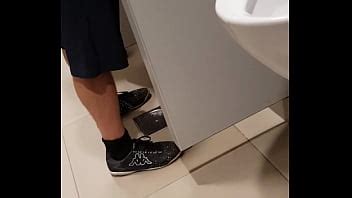 Manjando Rola No Banheiro XVIDEOS