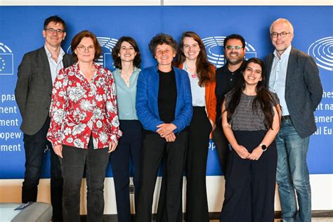 Gaan GroenLinks en de PvdA samen in een nieuwe partij? | GroenLinks-PvdA