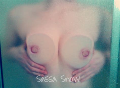 Favorite Pics Videos Of Huge Tits Pressed Up Against Glass Page FreeOnes Forum The Free