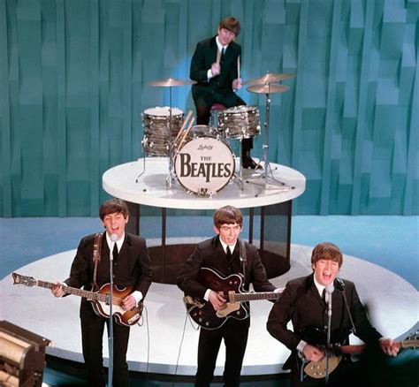 Ringo Starrs Drum Kit Sells For Record 22 Million At Auction
