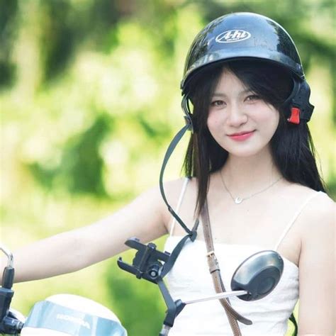 Nhan S C Hot Girl X V A G Y B O K Nh Chat T C Thu H T Tri U View