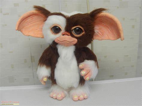 Gremlins The New Batch Gizmo Mogwai Replica Movie Prop